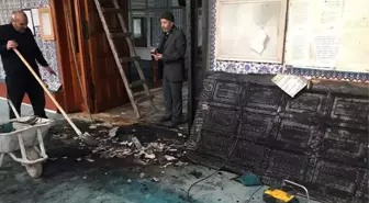 Ankara'da iki cami kimliği belirsiz kişi tarafından kundaklandı