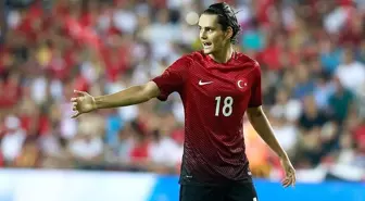 Enes Ünal kimdir? Kaç yaşında, boyu kaç, nereli, mevkisi ne, hangi takımda oynuyor? Futbolcu Enes Ünal evli mi, çocuğu var mı? Hayatı ve biyografisi!