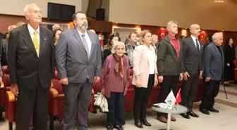 İzmit Belediyesi, Ulu Önder'in Kentten Son Kez Uğurlanışını Belgesel Gösterimiyle Andı