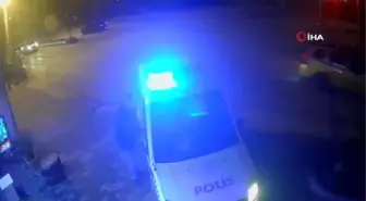 Kavgayı ayırmak isteyen polislere böyle saldırdı