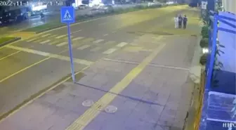 Motosikletten atılan cisim gözüne isabet eden öğrenci yaralandı