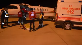 Ambulans uçak trafik kazasında yaralanan tiyatrocu Sergen Deveci havalandı