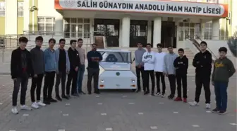 LİSELİLERDEN 60 KİLOMETRE HIZA ULAŞABİLEN ELEKTRİKLİ OTOMOBİL