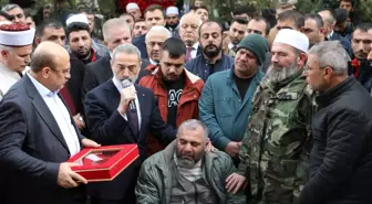 Bakan Yardımcısı Sezgin, YPG/PKK'nın saldırısında şehit olan Ayşenur öğretmenin cenazesine katıldı Açıklaması