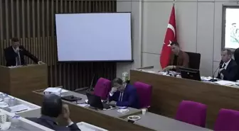 Belediye meclis üyesi kürsüde ağladı