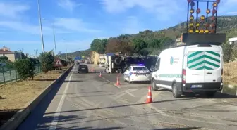 Çanakkale'de tır kamyona çarptı: 2 yaralı