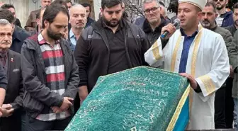 Kazada ölen tiyatrocu Özgür Karataş, Samsun'da toprağa verildi