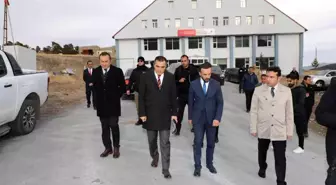 Vali Öksüz, Sarıkamış'ta yatırımları yerinde gördü