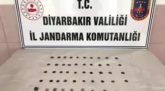 60 tarihi objeyi satmaya çalışan şüpheliler suçüstü yakalandı