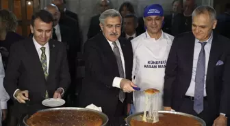 Hatay milletvekillerinden TBMM'de künefe ikramı
