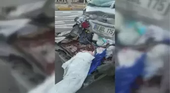 KIRIKKALE - Hafriyat kamyonu ile otomobilin çarpıştığı kazada 4 kişi yaralandı