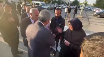 Oğuz Kaan Salıcı, Adalet Nöbetini 625 Gündür Sürdüren Emine Şenyaşar'ı Ziyaret Etti