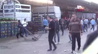 SEBZE MEYVE HALİNDE SİLAHLI KAVGA 3 YARALI