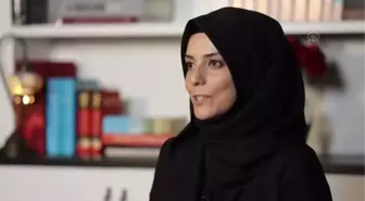 İstanbul Valisi Yerlikaya, Öğretmenler Günü'nde şehit polisin öğretmen kızını misafir etti