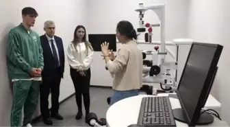 Ahmetcan Kaplan, sporcu performans merkezini ziyaret etti