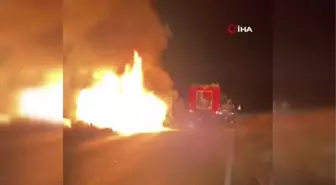 Arnavutköy'de bir servis alev alev yandı