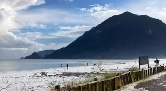 DÜNYACA ÜNLÜ ÇIRALI VE OLYMPOS SAHİLİ DOLU YAĞIŞI İLE BEYAZA BÜRÜNDÜ
