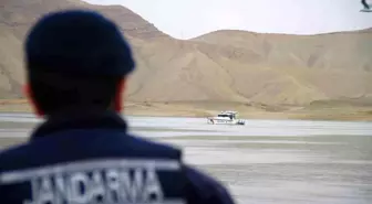 Elazığ'da barajda kaybolan balıkçıyı arama çalışmaları devam ediyor