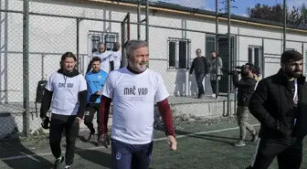 Eski futbolcular, penaltı turnuvasına katıldı