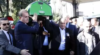 Fatih Terim'in annesi Nuriye Terim son yolculuğuna uğurlandı