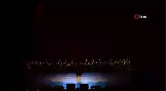 İstanbul'da 140 öğretmen usta isimlerle birlikte konser verdi