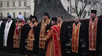Lviv'de Holodomor kurbanları anıldı
