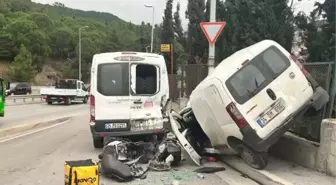 MALTEPE'DE TAKLA ATAN ARACIN ALTINDA KALMAKTAN SON ANDA KURTULDU