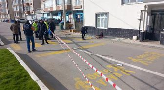 SOKAKTA KIZ ARKADAŞINI ÖLDÜRÜP, İNTİHAR ETTİ