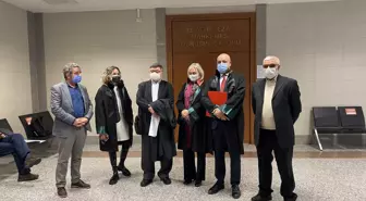 Kapatılan Zaman Gazetesinin Eski Yazarlarına Hapis Cezası: Mümtazer Türköne 3 Yıl 9 Ay Hapse Çarptırıldı