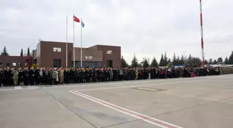 Gaziantepli şehitler için havalimanında tören