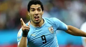 Suarez Uruguay maçında yok mu, neden yok? Luiz Suarez Uruguay Dünya Kupası maçında var mı, yok mu, niye yok, sakat mı, yedek mi?