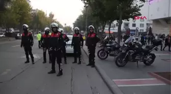 BATMAN'DA KALDIRIM VE YAYA GEÇİTLERİNİ İŞGAL EDEN MOTOSİKLETLER DENETLENDİ