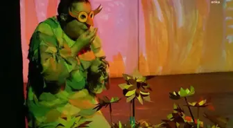 Bayraklı'da Tiyatro Festivali