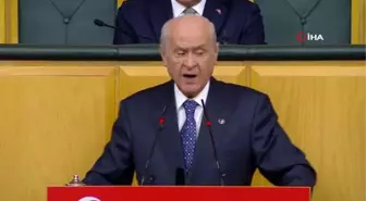 MHP Genel Başkanı Bahçeli: 'Birbirlerinin kulağını çekmek için pozisyon alanların ortak bir akılla anayasa yazması, anayasa hazırlaması ham bir...