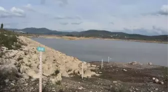 BODRUM BARAJLARINDA SU SEVİYESİ DÜŞTÜ; ESKİ İZMİR KARA YOLU GÜN YÜZÜNE ÇIKTI