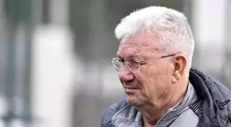 Bursaspor Teknik Direktörü İsmail Ertekin: 'Umarım genç kardeşlerimiz bizi utandırmazlar'