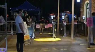 GUANGZHOU - Çin'de Kovid-19 protestolarının gölgesinde günlük yaşam