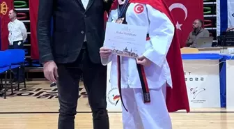 Kağıtsporlu Esila, Malta'dan bronz madalya ile döndü