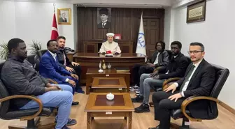 Arkadaşlarından etkilenen Çadlı üniversite öğrencisi İslamiyet'i seçti