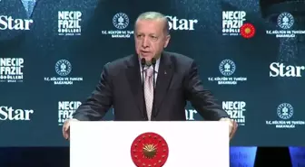 Cumhurbaşkanı Erdoğan: 'Türkiye Yüzyılı ile milletimizin önüne yeni bir vizyon koyarken üstadın da hayalini hayata geçiriyoruz'