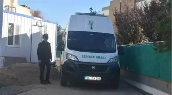 HORLADIĞI İÇİN UYARAN ARKADAŞINI UYURKEN 20 BIÇAK DARBESİYLE ÖLDÜRDÜ