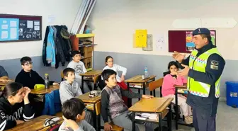 Jandarma ekipleri bilgilendirme çalışmalarına devam ediyor