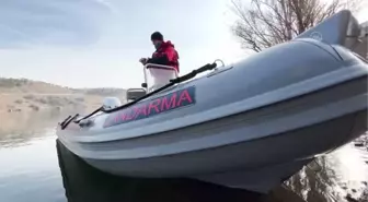 Jandarmanın su altı arama köpekleri, derindeki kayıp cesetlerin yerini tespit ediyor