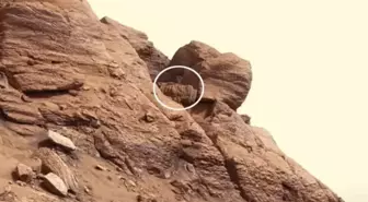 Mars'ta ilginç görüntü! Devrilmiş heykele benzeyen cisim merak uyandırdı
