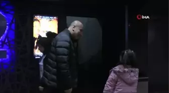 Nevşehir Valisi İnci Sezer Becel özel insanlarla 'Buğday tanesi' filmini seyretti