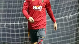 Galatasaray'da Rashica ve Emre Taşdemir, takımdan ayrı çalıştı