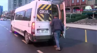 İSTANBUL-ATAŞEHİR'DE CEZA KESİLEN SERVİS ŞOFÖRÜ HAKARETLER ETTİ