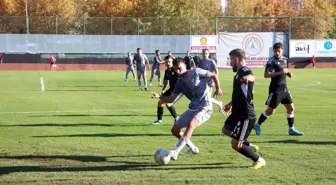 Karaköprü Belediyespor zirveye yürüyor