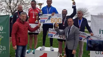 Madenciler anısına 15 kilometre koştular