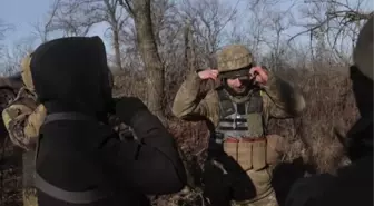 Ukrayna Ordusuna bağlı birliklerin, şiddetli çatışmaların yaşandığı Donbas'taki bekleyişi AA tarafından görüntülendi